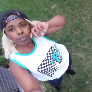 Meet your Posher, Shantee